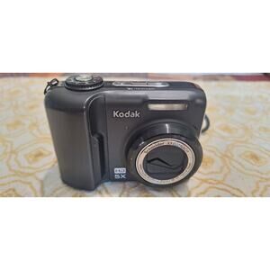 Kodak EasyShare Z1085 IS 10MP HD Digital Camera with 5x Optical Zoom- 2GB card